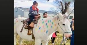 5-Year-Old Boy's School Friends Send Him Off to Cancer Treatment On a Unicorn