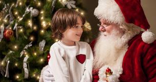 Madre dice "Padre de la Navidad" en lugar de usar un término en género neutro y recibe críticas por ello
