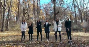 Six sœurs chantent "Mary, Did You Know?" avec une reprise Acapella