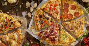 Un enseignant de l'école de l'Iowa attristé par le retrait des pizzas par le directeur, apportées pour les élèves parce que "ce n'était pas juste pour les autres classes"