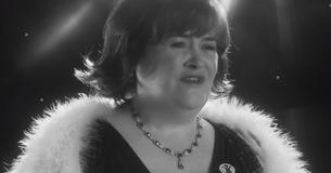 Susan Boyle fait un "duo" de Noël avec Elvis Presley