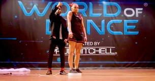 Pro dansers breken de tent af af met hun 'Poppenspeler' act 