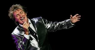 Éternellement Jeune : Rod Stewart célèbre son 75e anniversaire
