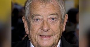 Derek Fowlds de "Heartbeat" et "Yes Minister" est décédé à l'âge de 82 ans
