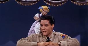 Das Filmmusical "G.I. Blues" aus dem Jahr 1960 enthält eine Szene in der Elvis Presley mit einer Marionette "Wooden Heart" singt