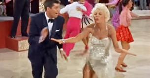 Jerry Lewis demuestra haber sido un talentoso bailarín además de un aclamado comediante