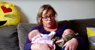 Une mère qui a lutté pour concevoir un enfant pendant huit ans tombe enceinte de son bébé et de ses jumeaux la même semaine
