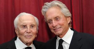 Kirk Douglas ne laisse pas la fortune à son fils Michael Douglas - Don de 61 millions de dollars à une œuvre de charité