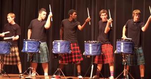 America's Got Talent gaat op zoek naar Schotse drummers op een middelbare school nadat ze de talentenjacht hebben gewonnen