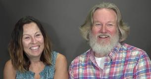 The Makeover Guy geeft paar uit Illinois die meer dan 30 jaar getrouwd zijn indrukwekkende makeover