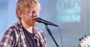 La reprise par Ed Sheeran de la chanson "Can't help Falling In Love With You" d'Elvis dans un Tribute Show est un chef-d'œuvre musical