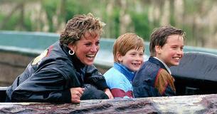 Een nooit eerder geziene brief van prinses Diana  werd onthuld over haar zonen, prins Harry en prins William.