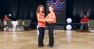 10- und 11-jährige Tänzer gewinnen Herzen bei Grand Nationals