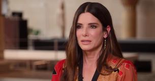 Sandra Bullock dice ai genitori: "Non definite i vostri figli adottati, definiteli i vostri figli."