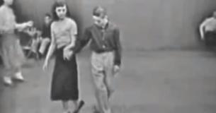Te lo ricordi?  Questo ballo conosciuto come "The Stroll" ha spiazzato la nazione grazie al programma televisivo musicale American Bandstand