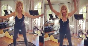 Goldie Hawn saute sur un trampoline et nous offre une vidéo pleine d'énergie