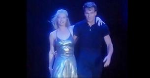 Patrick Swayze danse avec sa femme Lisa Niemi lors de leur première représentation télévisée