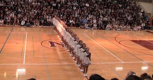 Cheerleaders worden 'menselijke caleidoscopen' met Illusie 