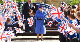 La Reine Elizabeth II sera la première monarque Britannique à régner pendant 25 000 jours