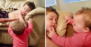 Une sœur réveille son grand frère et la réaction du garçon est adorable
