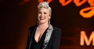 P!nk poste une photo avec sa fille de 9 ans qui lui ressemble tellement : "My Baby Girl"