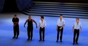 Ierse dansers dagen tapdansers uit voor epische dance-off