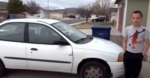 Un adolescente de tan solo 13 años trabaja duro y logra comprar un coche para su madre