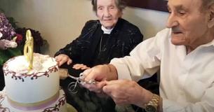 Un mari et sa femme célèbrent leur 85ème anniversaire de mariage et discutent de la clé de leur longévité