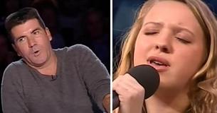 Alors qu'une jeune fille timide prend le micro sur scène, elle se prépare à impressionner non seulement le public mais aussi Simon