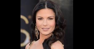 La fille de Catherine Zeta-Jones, âgée de 17 ans, est aussi belle que sa célèbre mère