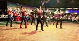 Countrydansers veroveren internet met linedanceshow