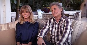 Kurt Russell herinnert zich dat hij een kater had toen hij Goldie Hawn voor het eerst ontmoette