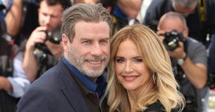 John Travolta dankt zijn fans voor hun steun na het overlijden van zijn vrouw Kelly Preston