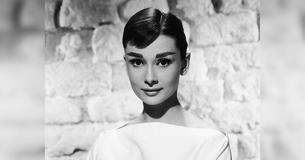 Audrey Hepburns Sohn spricht über die verstorbene Schauspielerin – ihre Erfahrungen im Zweiten Weltkrieg, ihre Karriere und ihre Beziehungen: