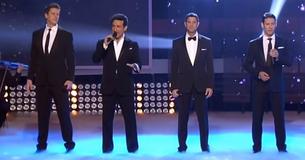 Il Divo krijgt het publiek op de banken met heerlijke meertalige uitvoering van "I Will Always Love You" 