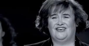 Susan Boyle interprète la « Unchained Melody ». Elle a même surpris l'orchestre symphonique