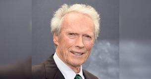 Clint Eastwoods son Scott ser ut som hans tvilling