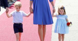 Dit is wanneer prinses Charlotte en prins George moesten beginnen buigen voor de koningin