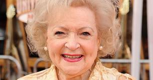 Betty Whites Nettovermögen treibt ihrer Familie Tränen in die Augen