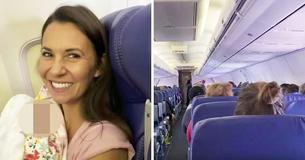 Une hôtesse de l'air se faufile dans le cockpit pour informer le pilote qu'un couple a une nouveau-née à bord.
