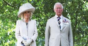 Prinz Charles und Duchess Camilla ehren Prinz Philip an seinem 100. Geburtstag