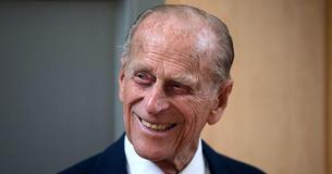 Queen Elizabeth II. ehrt Prince Philips engste Mitarbeiter in ergreifender Weise