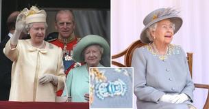 Queen Elizabeth trug die Aquamarin Art-Deco-Brosche ihrer Mutter beim "Trooping The Colour" Event zu ihrem 95. Geburtstag