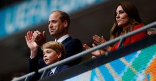 Royal Fans sagen dasselbe über Prince George und seine Mutter Kate Middleton wie nach dem Wembley Auftritt