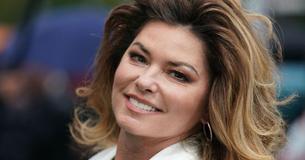 Mit 55 Jahren zeigt Sängerin Shania Twain ihr brandneues Haar-Makeover
