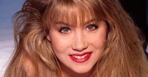 Kelly Bundy Is Looking Gorgeous Nowadays At 50