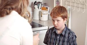 Moeder belde de politie voor het 13-jarig vriendje van haar zoon omdat hij haar huis niet wilde verlaten