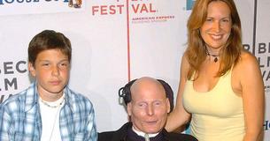 Dana Reeve, de weduwe van Christopher Reeve, overleed aan kanker kort na de dood van haar man, waardoor hun enige zoon alleen achterbleef