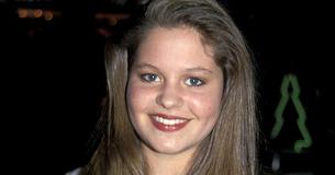 D.J. Tanner uit 'Full House' ziet er prachtig uit op 49-jarige leeftijd