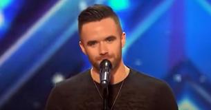 Nervous Man Waves To Mom Then Opens Mouth With Note So High Simon Is Stunned In Admiration